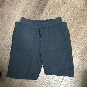 ALO Yoga women’s Charcoal Athletic pants